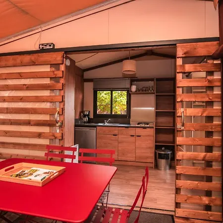Onlycamp Les Tuilleres Kemping
