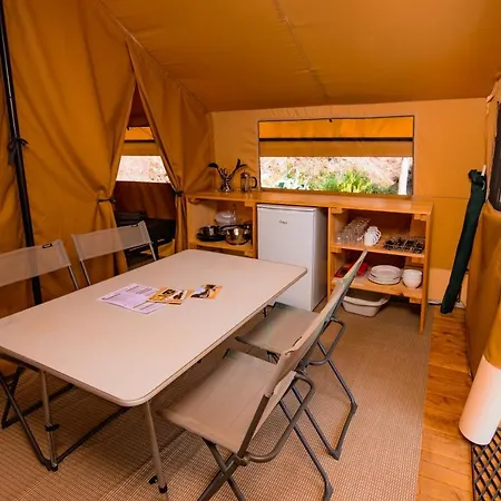 Kemping Onlycamp Les Tuilleres *