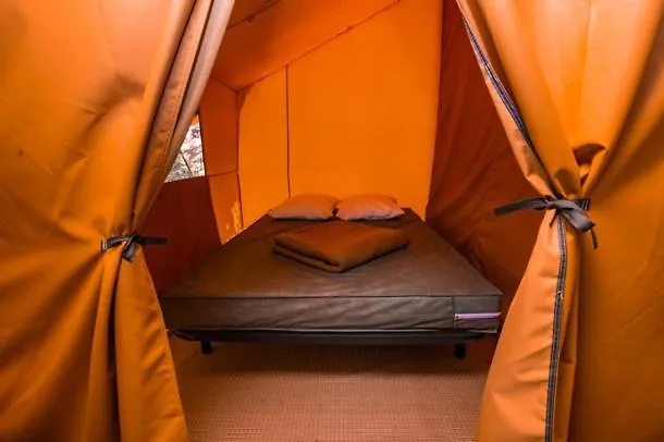 Onlycamp Les Tuilleres Campeggio Vercheny